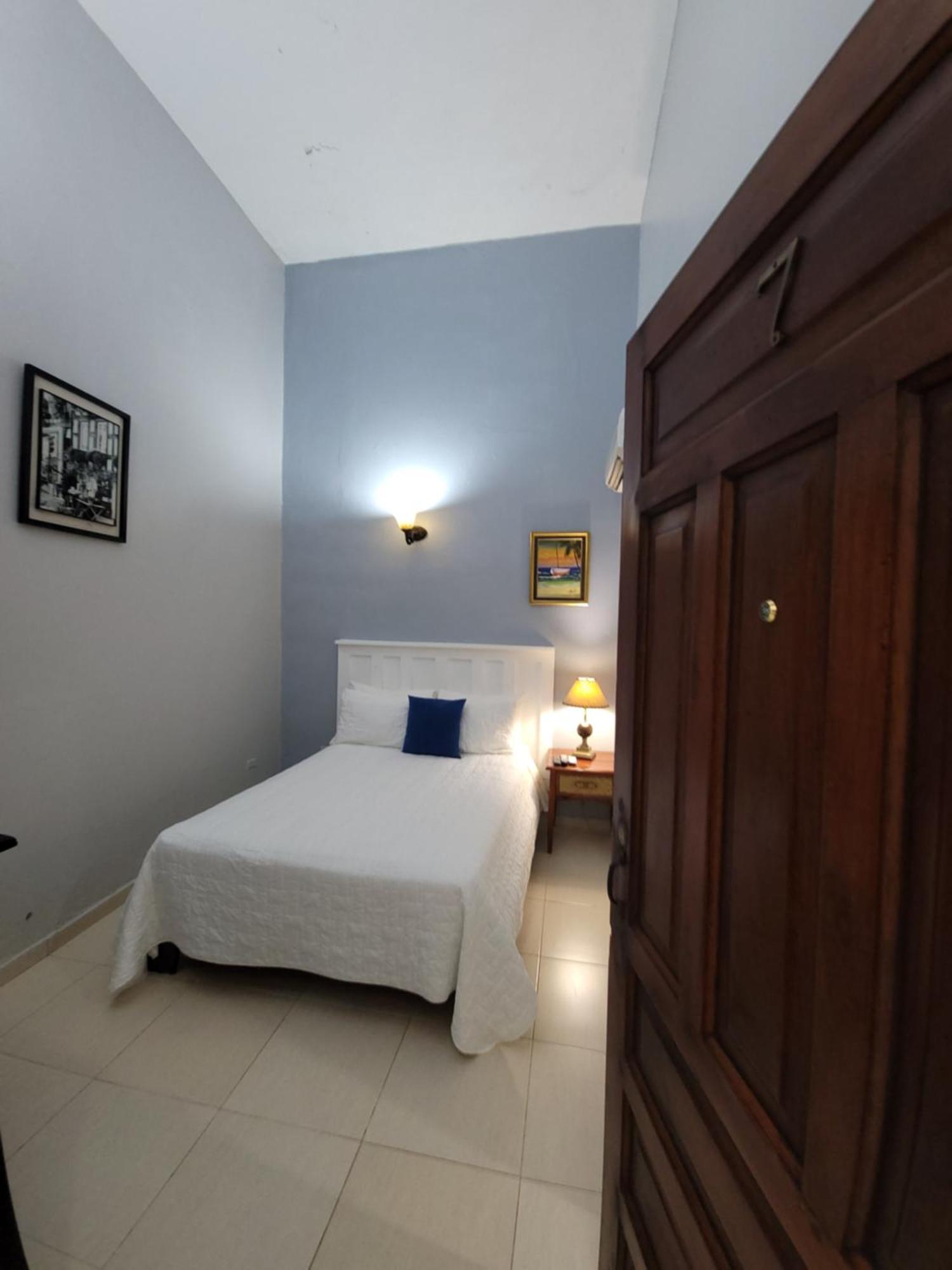 Hotel Class Colonial Santo Domingo Phòng bức ảnh